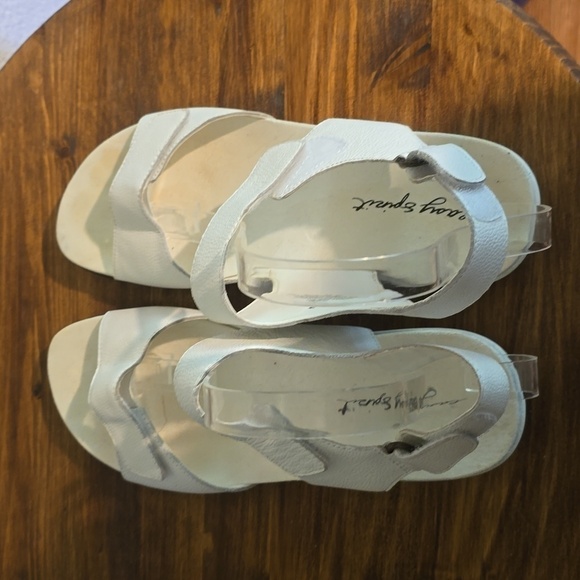 Easy Spirit Womens White Leather Adjustable Sandals Strappy Minimalist Sz.10 - Picture 4 of 11